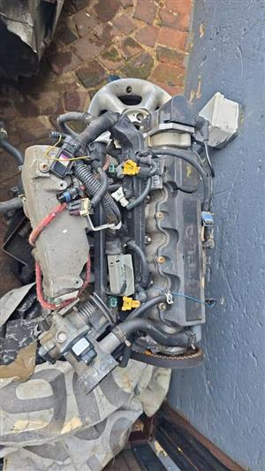 Opel corsa gamma 1.4 engine available