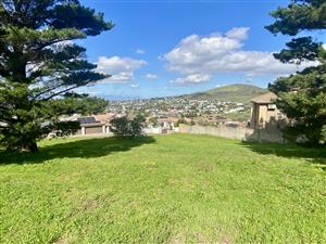 Exceptional vacant plot in sought after Oude Westhof