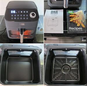 DNA smart WiFi air fryer 5.7L Like new Excellent condition