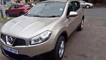 2014 Nissan Qashqai 1.6 Petrol Millage 175000kms . Manual  Brown Color