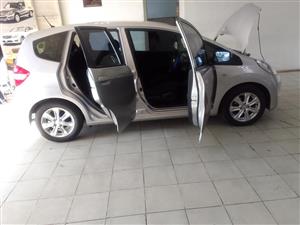 2012 HONDA JAZZ 1.3 MANUAL PETROL SILVER 105.000KM 