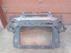 Kia Soul 2010 - 2013 front bumber plus frame componant
