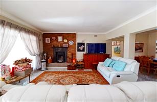 MOST IMPRESSIVE PROPERTY IN SW5, VANDERBIJLPARK - PRICE REDUCED