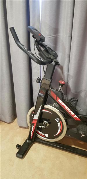 Spin bike / exercise bike
