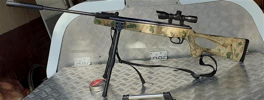 Air rifle 5.5mm .22 cal Hudson camo + scope and tripod 
