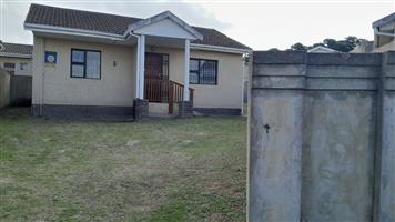 Charming 2-Bedroom Home in Haven Hills, East London