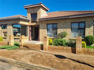 House For Sale in Moghul Park