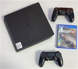 PlayStation 4 Gaming Console Set