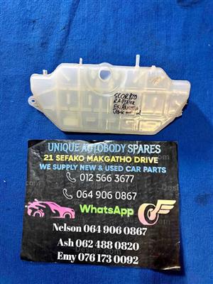Mahindra Scorpio Radiator Tank Bottle