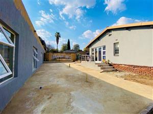 House For Sale in Lombardy East