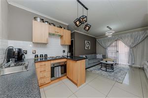 Renovated 2 Bedroom, 2 Bathroom Unit in Secure Complex – Ideal Location!