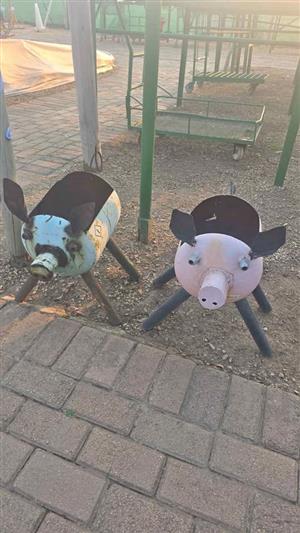 Pig Planters
