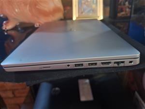 Dell Latitude 5430 touchscreen laptop