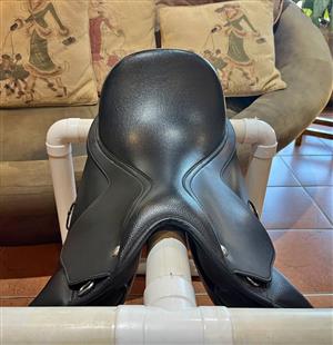15” Wintec 500GP pony Saddle