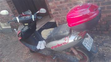 Scooter for sale non runner. Big boy 150 rings need to be replaced no papers