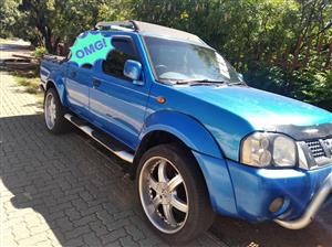 Nissan hardbody 2.4 Double cab 