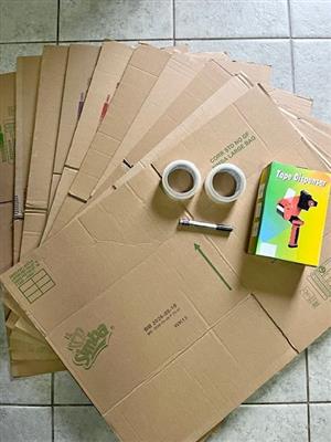 Large Moving Kit 2, 20x Boxes, 2x Tape, 1x Marker, 1x Tape Dispenser