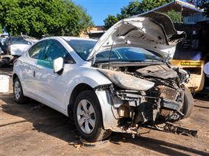 🔧 2014 Hyundai Elantra 1.6 Petrol Manual – For Stripping