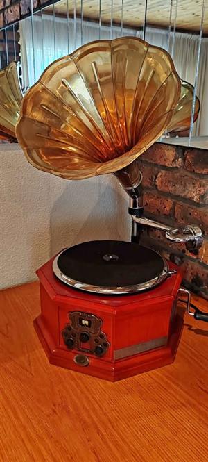 His Masters Voice radio/gramophone