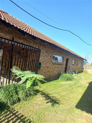 HUIS TE HUUR BRITS NW