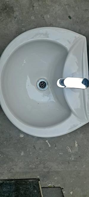 3 X Basins for sale 