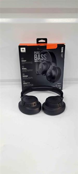 JBL Tune 720BT wireles headphones