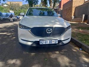 2018 Mazda CX5 SkyActive 2.0 Automatic Petrol White, 68000kms, . Service book