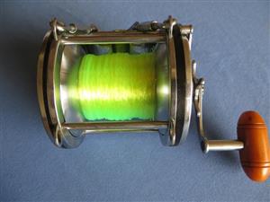 Penn Senator 9/0 reel Brown handle 