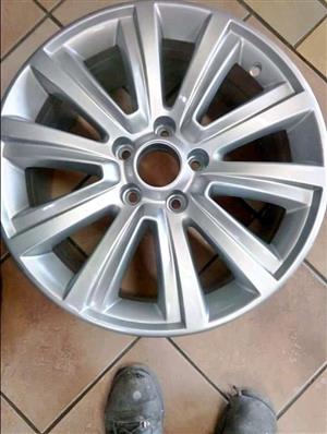 18" VW Amarok original mag to use for spare 