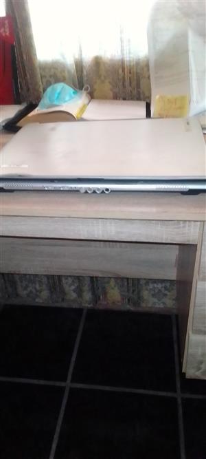 ACER ASPIRE 5610 LAPTOP  with  brand new battery and   adaptor/power source 