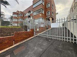 Charming 1 Bedroom, 1 Bathroom Unit For Sale On Essenwood Road