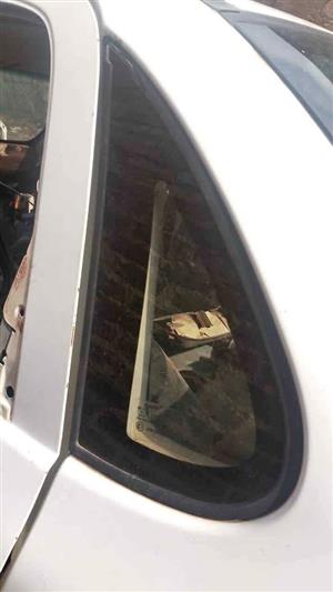 Opel Corsa Classic Sedan LR quarter glass