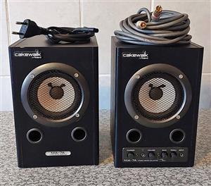 Roland Cakewalk Monitor speakers MA-7A