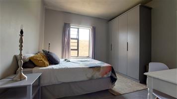  CONTEMPORARY 2-BED, 1-BATH FIRST-FLOOR APARTMENT