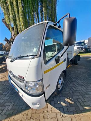 2015 Hino 300 814  3 cube Tipper Truck