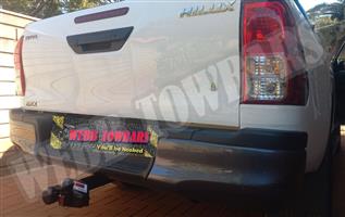 Toyota Hilux Standard/Detachable Towbars