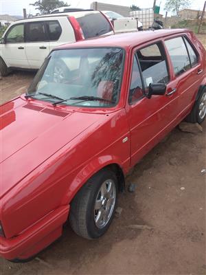 I'm selling my Golf 1 is agent I need de money, in a good condition 