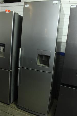 LG FRIDGE W/WATER DISPENSER(S066898A)