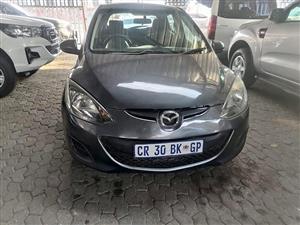 2013 Mazda 2, 1.4 active Manual  Petrol  Grey