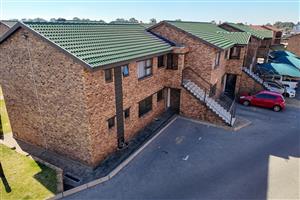 Spacious 3-Bedroom Ground Floor Unit for Sale in Witfield