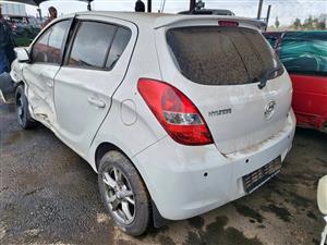 2010-2016 Hyundai i20 1.6 Stripping For Spare Parts Call