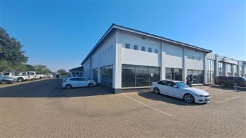 791 m² Showroom to Let – Prime Location!