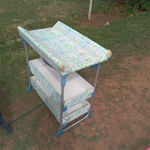 Baby Changing Station with bath