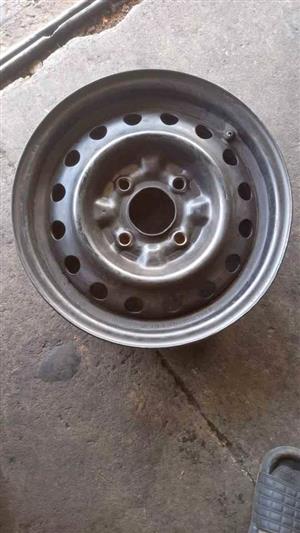 14 inch steel rim for Nissan for sell
