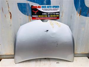 Renault Clio 4 bonnet (2023)