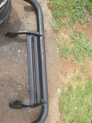 MAHINDRA SIDE BAR. SECOND HAND STILL GOOD. FOR VARIOUS OTHER CARS TOO