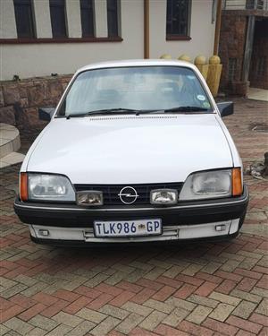 1990 Opel Rekord