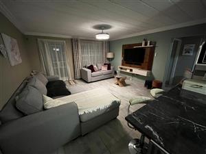 2 Bedroom Apartment in Ravenswood
