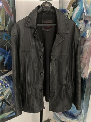 Men's Leather Jacket (L)