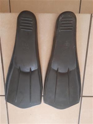 Swimming & Snorkeling FIN